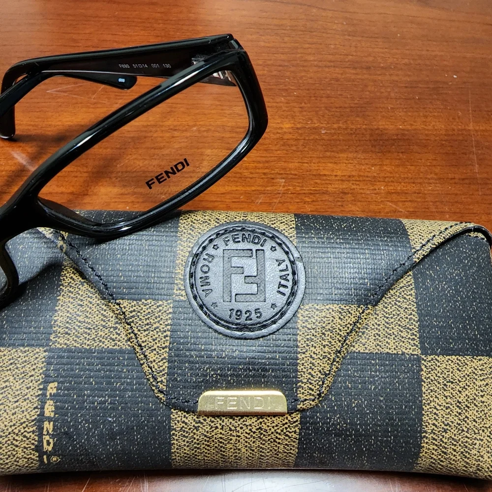 Fendi Eyeglass Frame F893 - Picture 6 of 6
